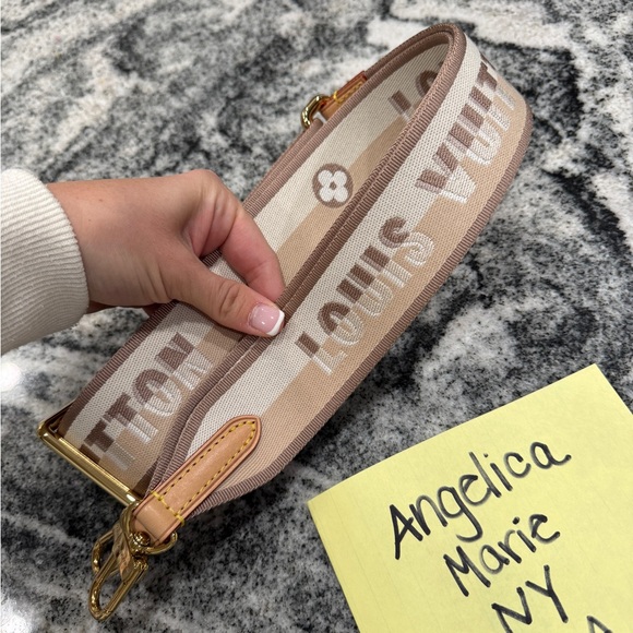 Louis Vuitton Speedy 20 Bandouliere Beige Strap - Picture 2 of 10